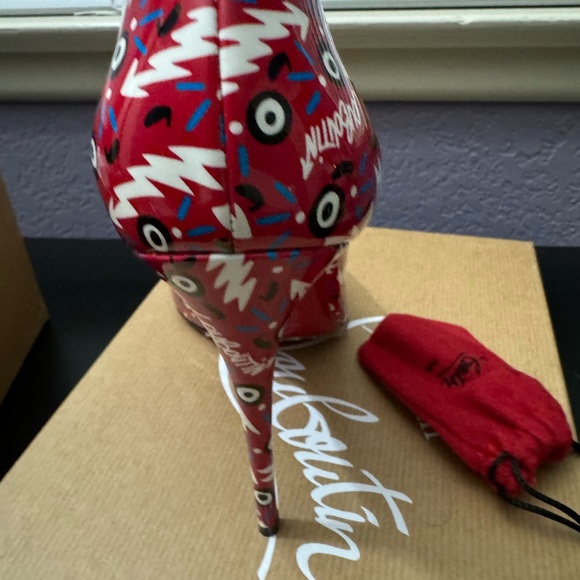 Red Christian Louboutin heels - Picture 3 of 13